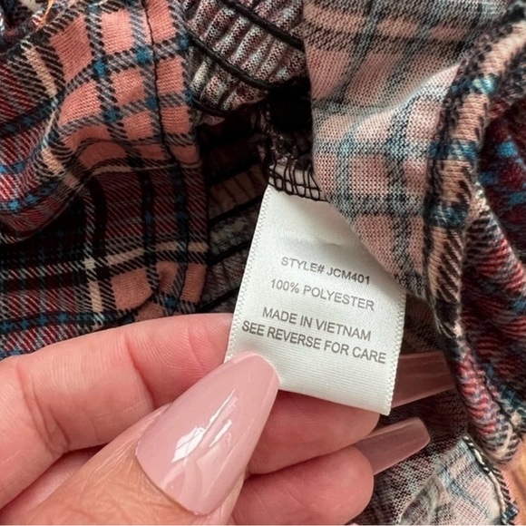 Urban Girl Women’s Plaid Smocked Off Shoulder Crop Top Boho Peplum Size Small - Picture 9 of 11